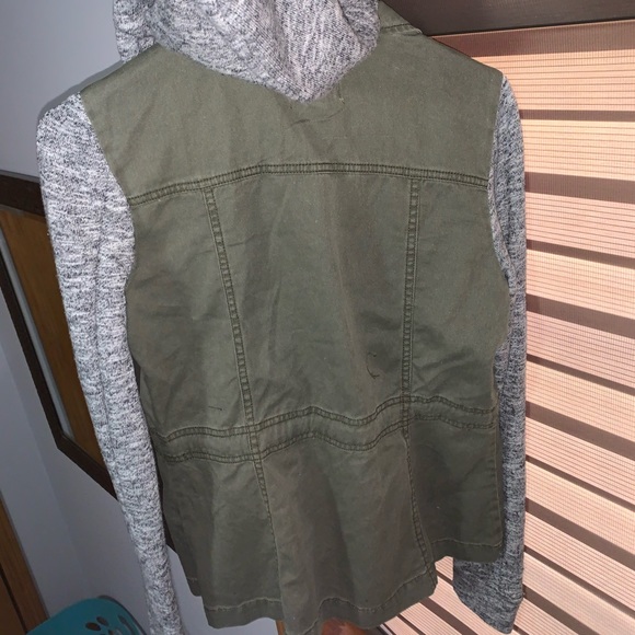 Jacket - Picture 5 of 5